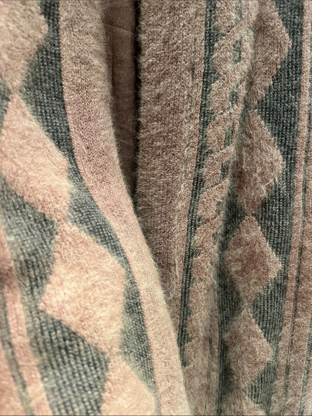 Vintage-Women's Knit & Lined Cardigan Sweater - Tan & Charcoal 65% Angora - Picture 11 of 12
